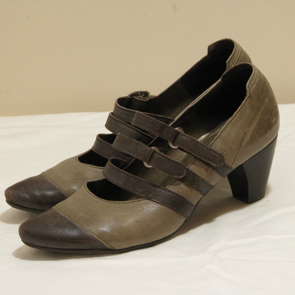 Two Tone Leather Fidji Mary Janes